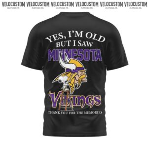 Minnesota Vikings Snoopy Yes I Am Old But I Saw Minnesota Shirt